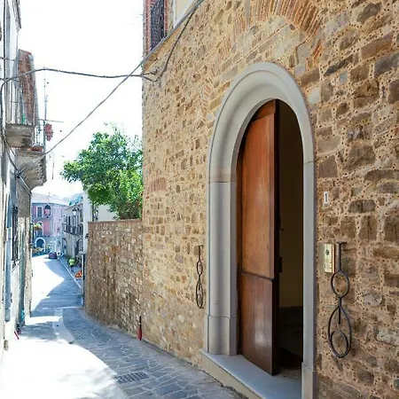 Via Roma Uno *