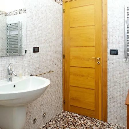 Pansiyon Via Roma Uno Rutino